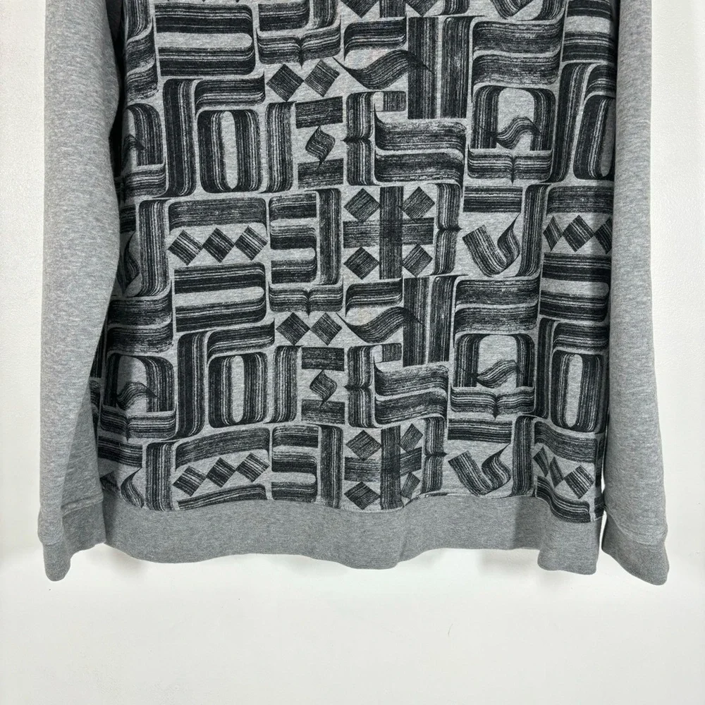 Nike Graphic Logo Sweatshirt Print Back Crew Neck Pullover Gray Sz L